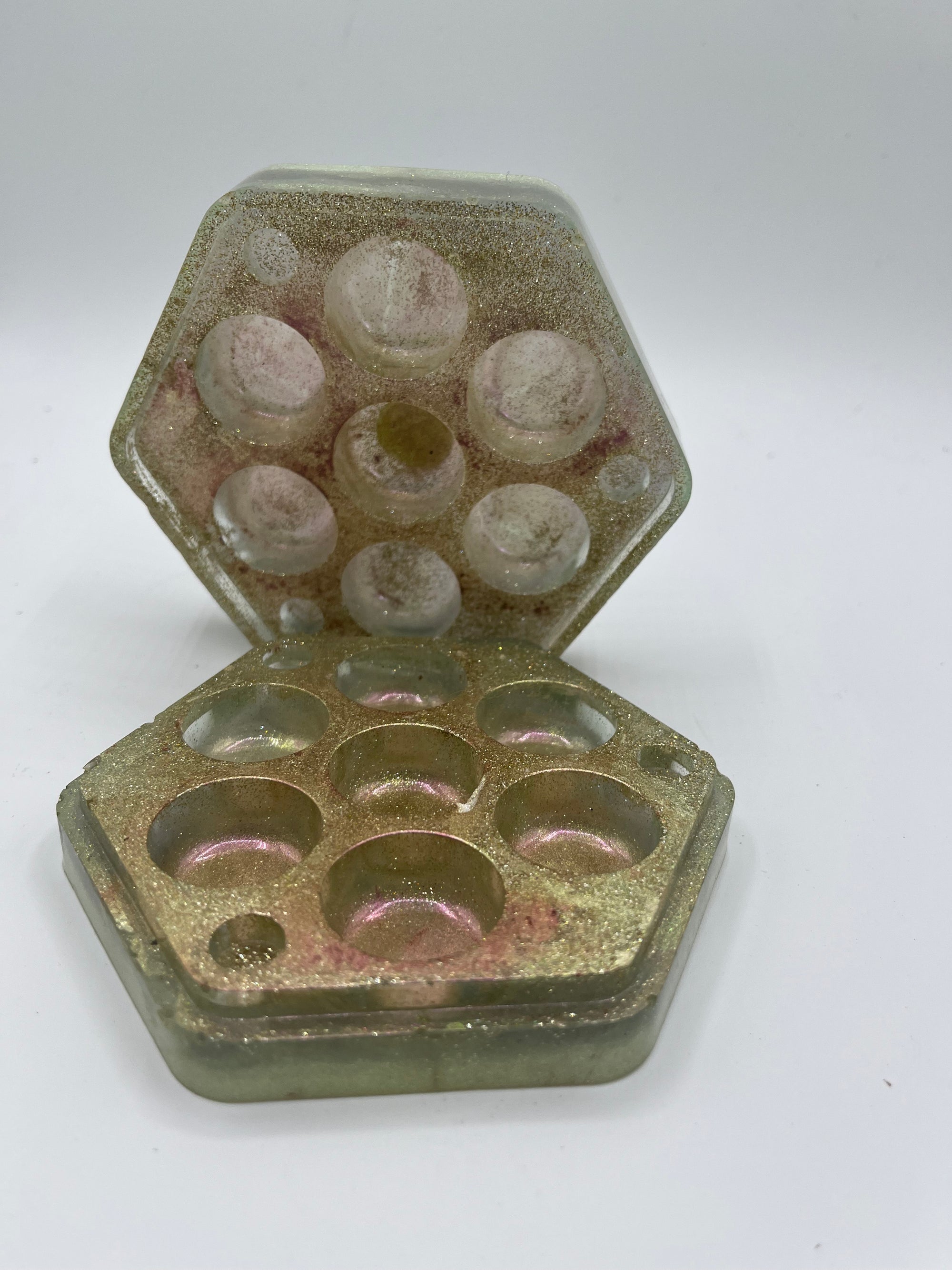 RESIN DICE HOLDERS